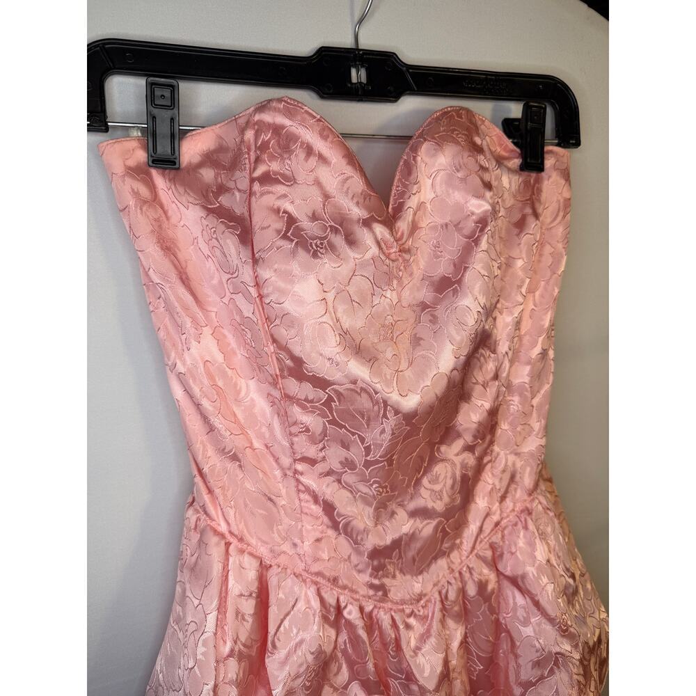 Vintage 80's Steppin Out Pink Floral Tiered Strapless Mini Cocktail Dress - Picture 2 of 12